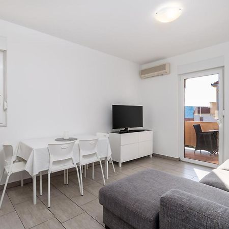 Apartment Tonka Barbat na Rabu ภายนอก รูปภาพ
