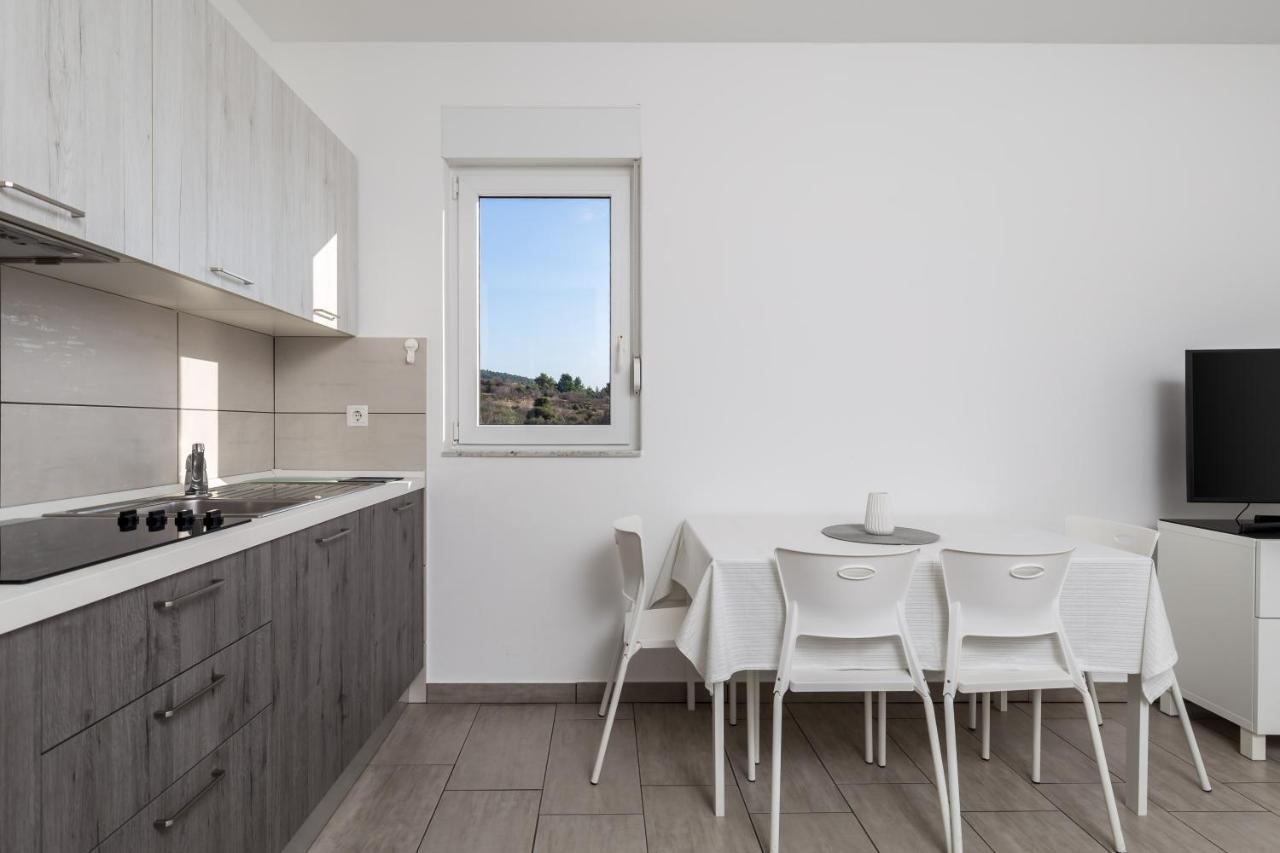 Apartment Tonka Barbat na Rabu ภายนอก รูปภาพ