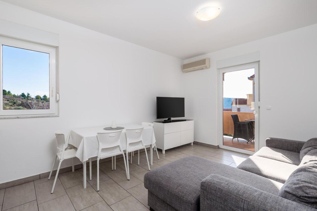 Apartment Tonka Barbat na Rabu ภายนอก รูปภาพ