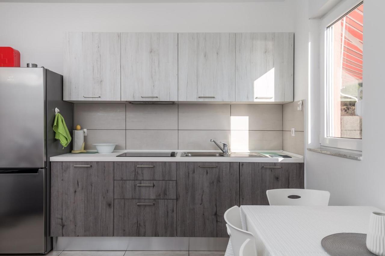Apartment Tonka Barbat na Rabu ภายนอก รูปภาพ
