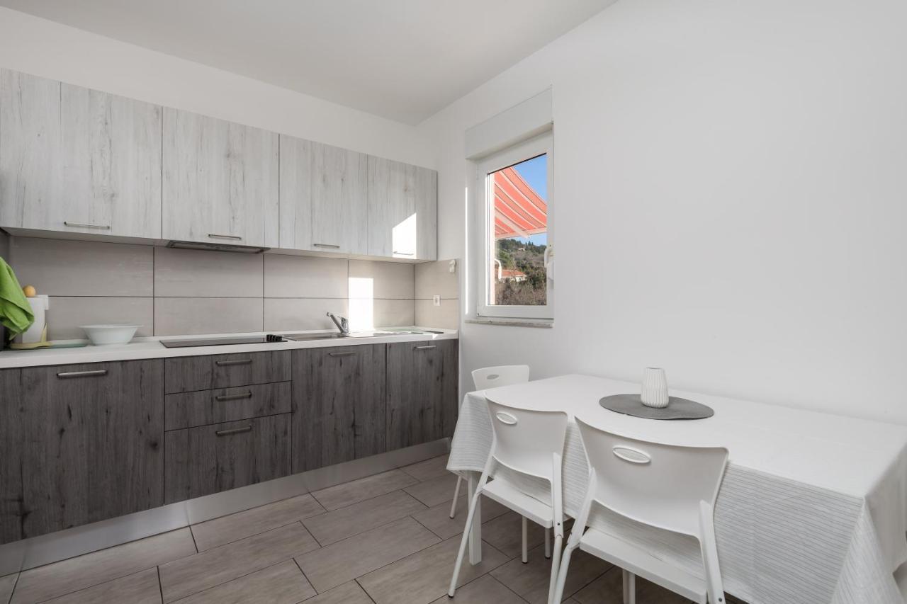 Apartment Tonka Barbat na Rabu ภายนอก รูปภาพ