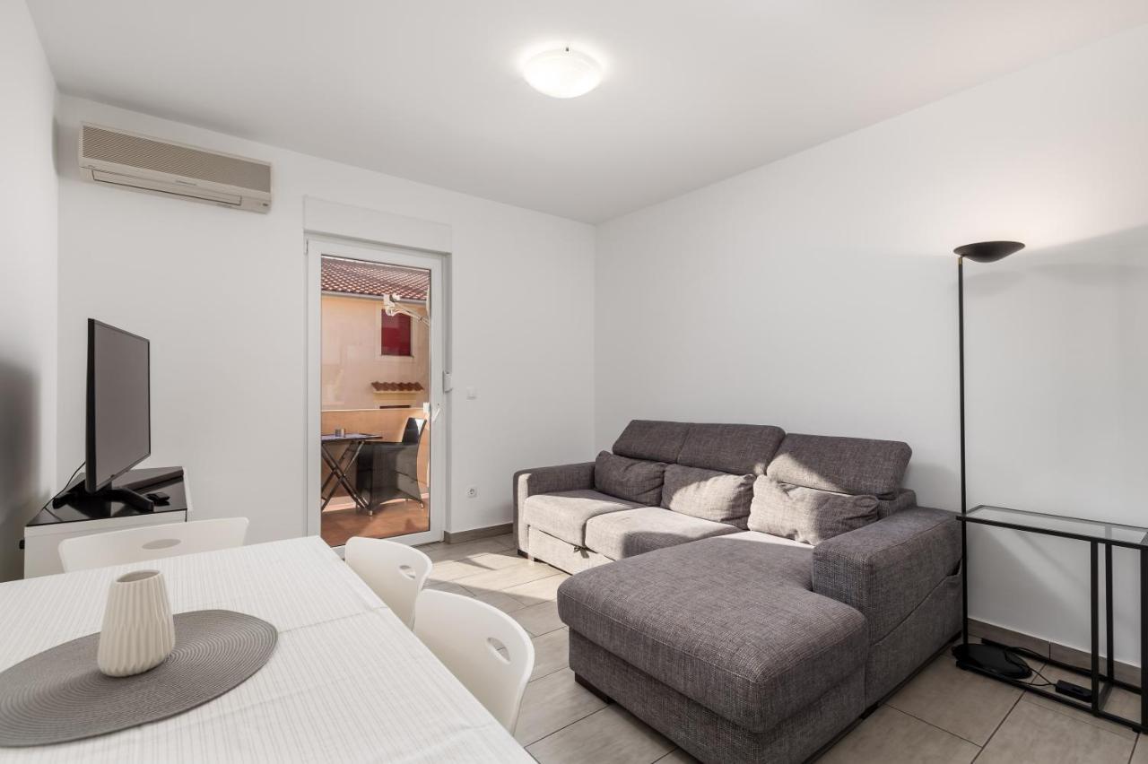 Apartment Tonka Barbat na Rabu ภายนอก รูปภาพ